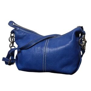 Roots Made in Canada Pebbled Leather Crossbody Bag Quiet Luxury Slouchy Purse